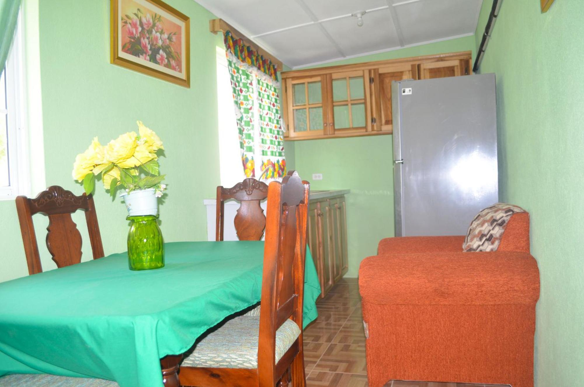 Little Shaw Park Guest House Ocho Rios Exterior photo